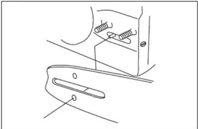 HUSQVARNA 592 XP - To assemble the guide bar and saw chain - 4