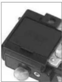 LEICA Digilux 1 - Fitting the monitor hood - 2
