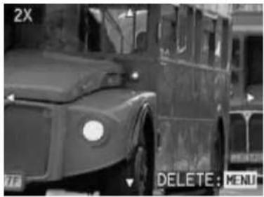 LEICA Digilux 1 - Enlarging the picture and selecting the trimming - 1