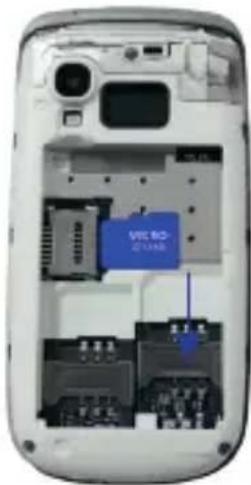 Konrow KFlip - Insertion d'une carte MicroSD - 1