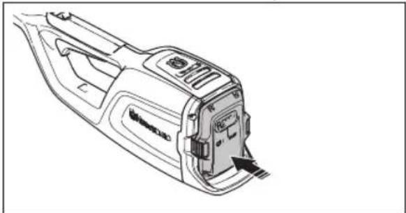 HUSQVARNA 120iTK4P - So schließen Sie den Akku an das Gerät an - 2