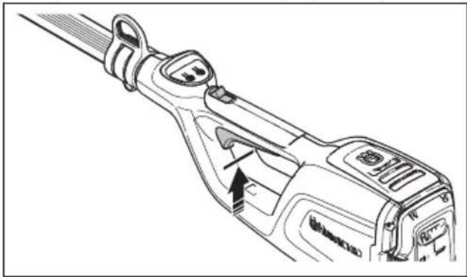 HUSQVARNA 120iTK4H - Verificarea opritorului întrerupătorului - 2