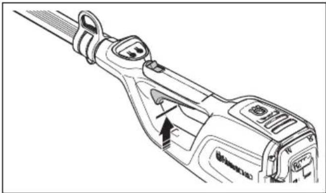 HUSQVARNA 120iTK4H - パワートリガーロックの点検 - 2