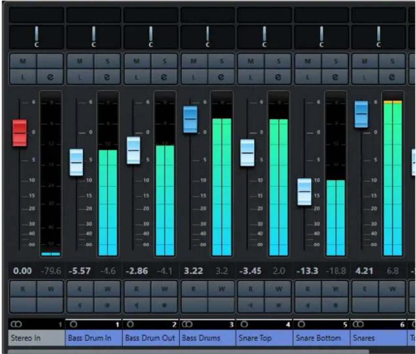 STEINBERG Cubase Pro 11 - Section des faders - 1