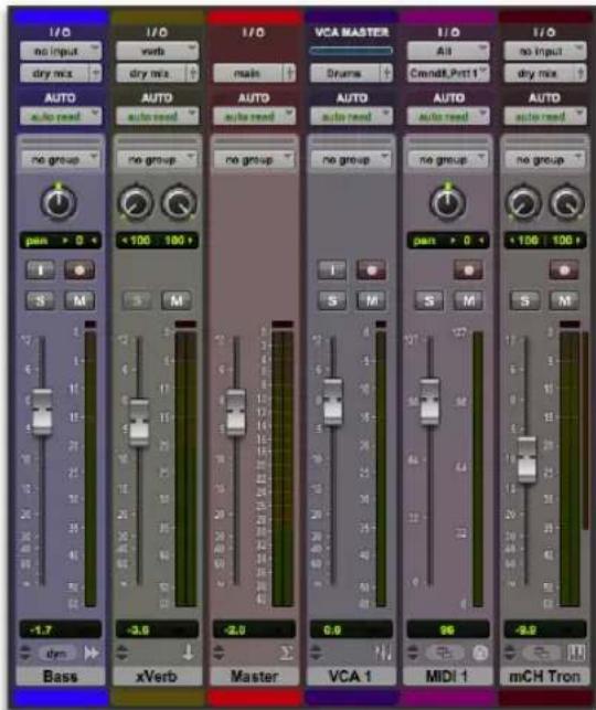 Avid Pro Tools 11.0 - Pour appliquer le code couleur des pistes aux tranches : - 1