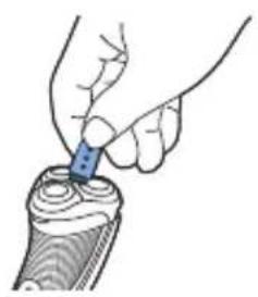 PHILIPS Shaver 1000 S1110 - Rengöra skärhuvudet med rengöringsborsten - 1