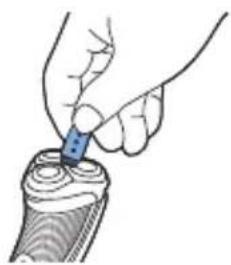 PHILIPS Shaver 1000 S1110 - Die Schereinheit mit der Reinigungsbürste reinigen - 1