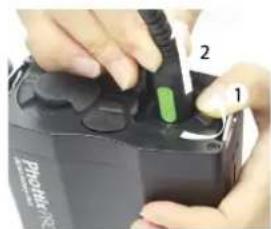 Phottix Indra500 TTL - Scollegamento dell'accumulatore Phottix Indra - 1