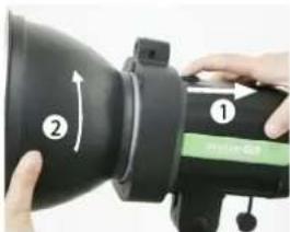 Phottix Indra500 TTL - Per scollegare il riflettore - 1