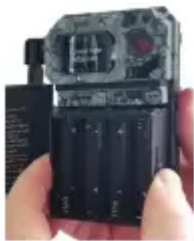 Spypoint LinkMicroLTE - KUINKA ASENTAA AA-PARISTOT OIKEIN - 1