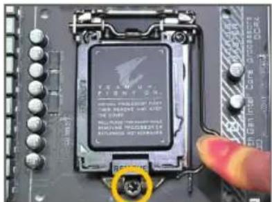 GIGABYTE Z590 Aorus Master - 1-3-1 CPU 要取付る - 8