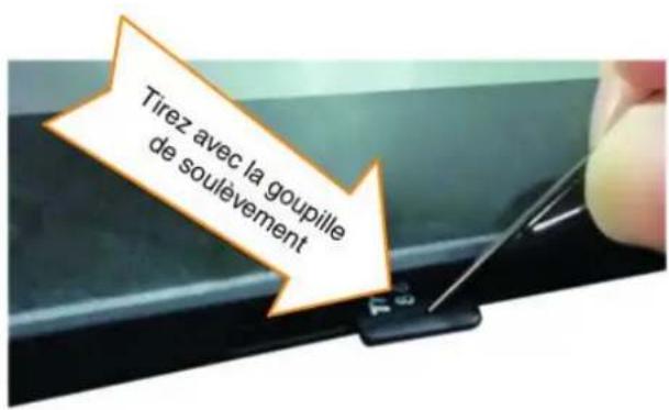 LENOVO IdeaTab Lynx - Retrait d'une carte micro SD - 2