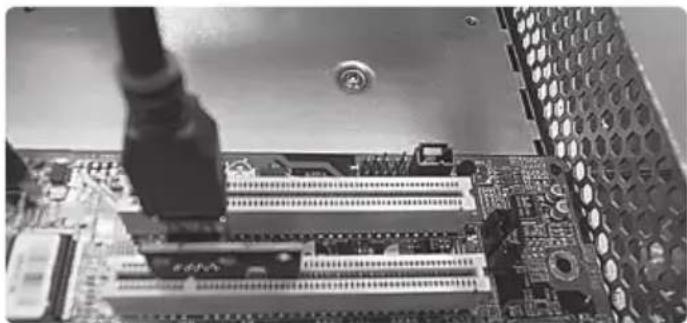 Rosewill RSVL4000B - Install Add-on Card - 6