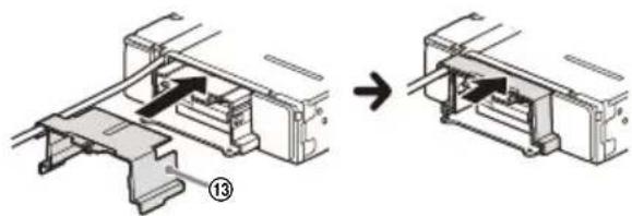 SONY XAVAX8150 - Het verbindingsdeksel bevestigen - 1