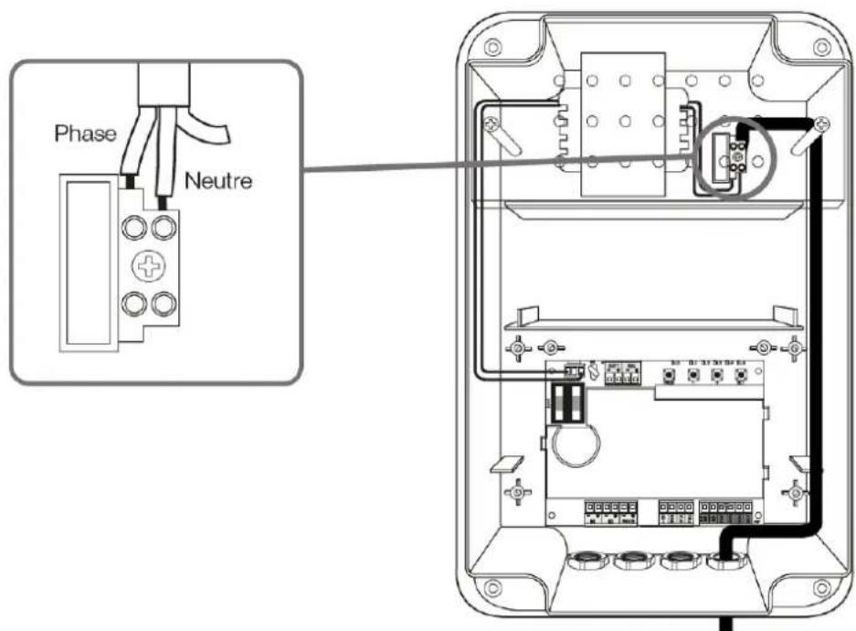 THOMSON 510040 - REMPLA9EMENT DU FUSIBLE D'ALIMENTATION - 1