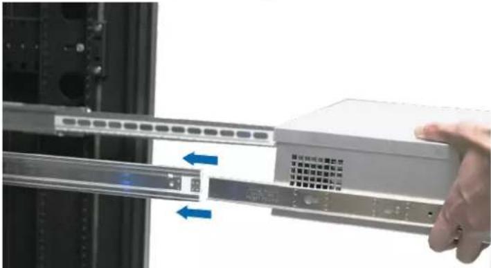 SYNOLOGY RackStation RS3621RPXS - Pour installer le kit de rails - 4
