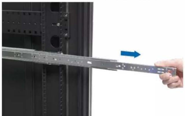 SYNOLOGY RackStation RS3621RPXS - Pour installer le kit de rails - 2