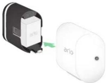 ARLO Pro 4 - Remplacer la batterie d'une camera pro 4 spotlight - 1