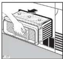 ZANUSSI TCE 7270 - Nettoyage du condenseur d'air - 3