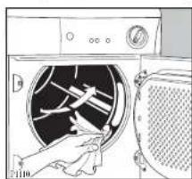 ZANUSSI TCE 7270 - Cleaning the filters - 1