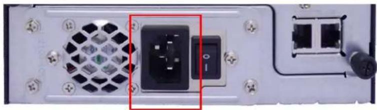 Thecus N7700 - Branchement des câbles - 8