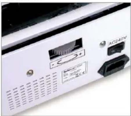 Safescan 2210 - De stand van de trechter aanpassen - 1