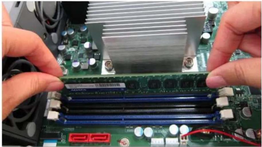 QNAP TS221 - TS-879U-RP, TS-1279U-RP, TS-EC879U-RP, TS-EC1279U-RP, TS-1679U-RP, TS-EC1679U-RP, TS-870U-RP, TS-1270U-RP - 5