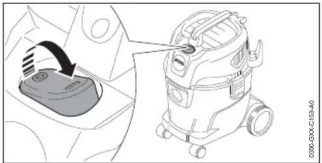 STIHL SE 33 - Switching the Wet/Dry Vacuum Cleaner On - 1