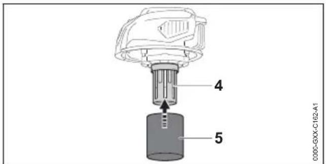 STIHL SE 33 - Schuimstofffilter opschuiven - 1