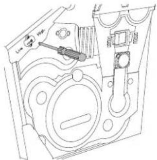 RAZOR Blade 15 - The LOW setting allows for speeds up to 10 mph (16 km/h). - 1
