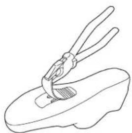 BOWFLEX C7 - Installation des pinces à chaussures (cramponds) sur les chaussures de cyclisme à SPD (chaussures de cyclisme à SPD pas fournies) - 1