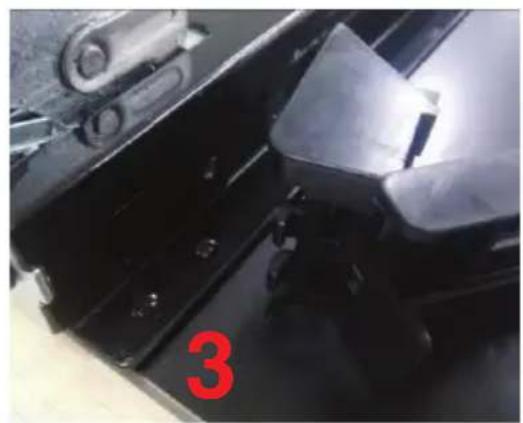 BLAUPUNKT 5B36N0250GB - Upute za ugradnjuPokrova okvira vrata i sklapanje rotirajućeg nosača - 20