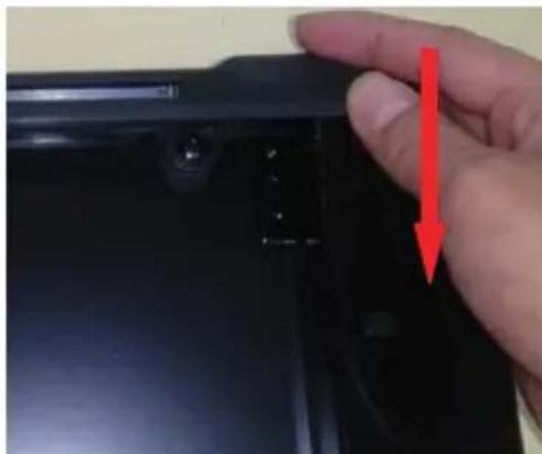 BLAUPUNKT 5B36N0250GB - Instructions d'installation de la bande de recouvrement de la porte et de l'ensemble du support rotatif - 23