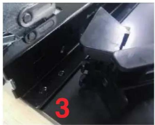 BLAUPUNKT 5B36N0250GB - Instructions d'installation de la bande de recouvrement de la porte et de l'ensemble du support rotatif - 17