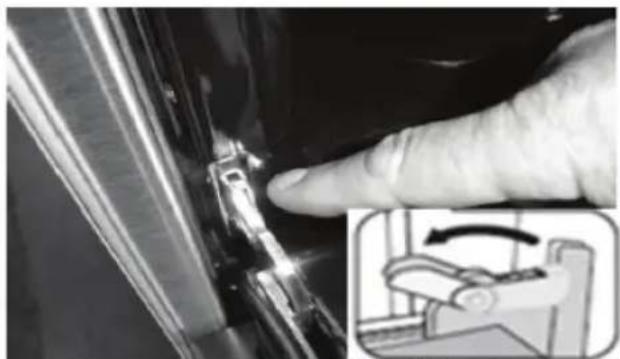 BLAUPUNKT 5BD36250 - Installation instruction of the door frame up cover and rotation bracket assembly - 6