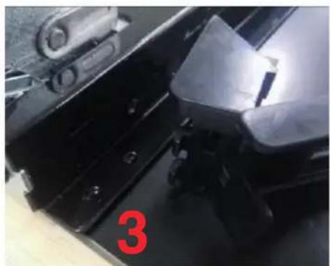 BLAUPUNKT 5BD36250 - Instructions d'installation de la bande de recouvrement de la porte et de l'ensemble du support rotatif - 18