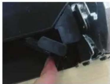 BLAUPUNKT 5BD36250 - Installation instruction of the door frame up cover and rotation bracket assembly - 13