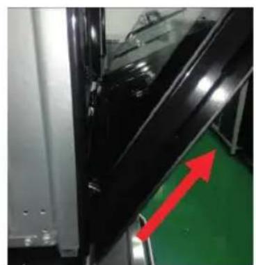 BLAUPUNKT 5BD36250 - Instructions d'installation de la bande de recouvrement de la porte et de l'ensemble du support rotatif - 8