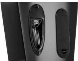 Harley Benton DB02BK - Brancher et insérer la pile - 1