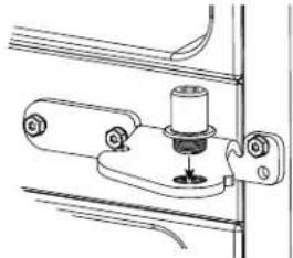 GE GBE21DSKSS - Reinstallation des supports de charnière et des charnières centraux - 4