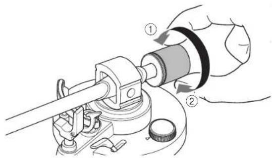 YAMAHA CDS303 - Draai het contragewicht zodanig dat de arm horizontal bleijft. - 1