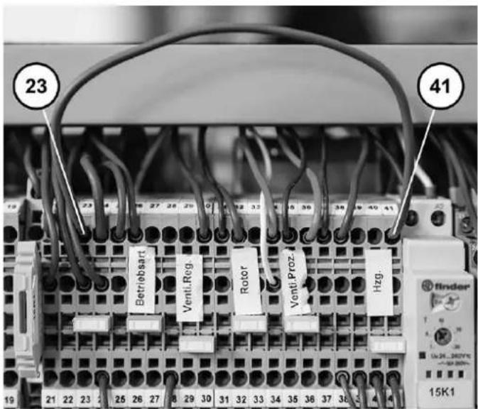 TROTEC TTR 8200 - Warning vor elektrischer Spannung - 2
