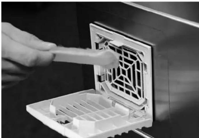 TROTEC TTR 800 - Air filter of the electrical control box - 2