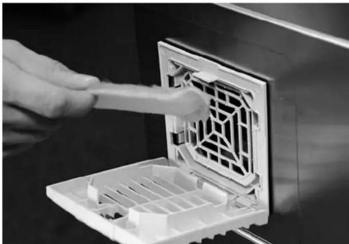 TROTEC TTR 6600 - Air filter of the electrical control box - 2