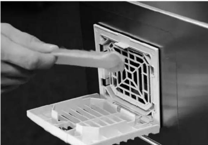 TROTEC TTR 3700 - Air filter of the electrical control box - 2