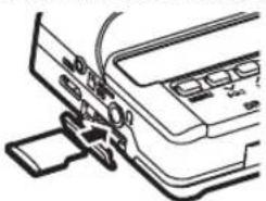 TASCAM DR10C - Instalación de una tarjeta microSD - 1