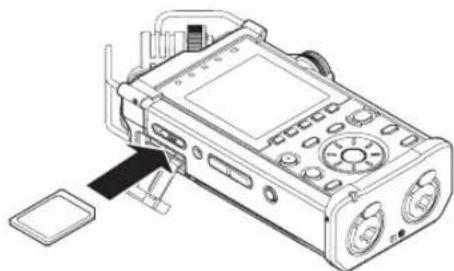 TASCAM DR44WLB - Inserting the SD card - 1