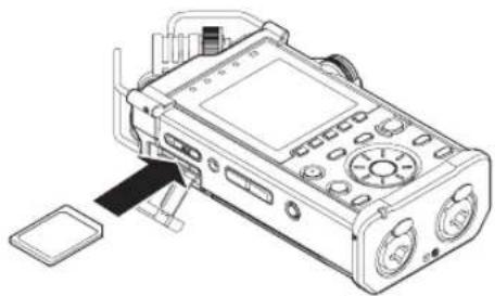 TASCAM DR44WLB - Inserimento della card SD - 1