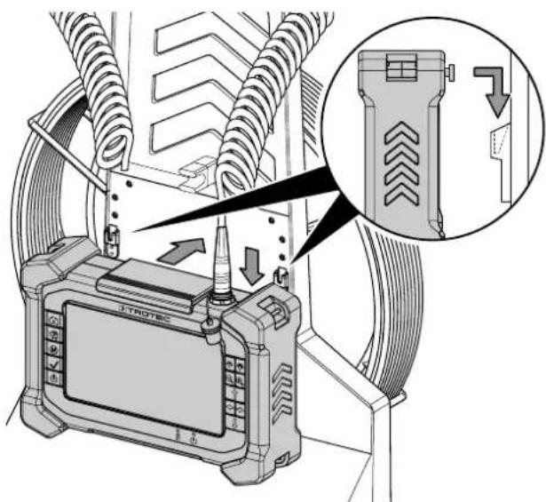 TROTEC VSP3041 - Connexion et accrochage/décrochage de l'unité de commande VSP-Control sur l'enrouleur de jonc de poussée VSP-R30 - 1