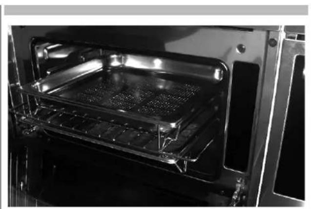 Fulgor Milano FCSO 4510 TEM - Benutzung der gelochen Backpfanne - 1